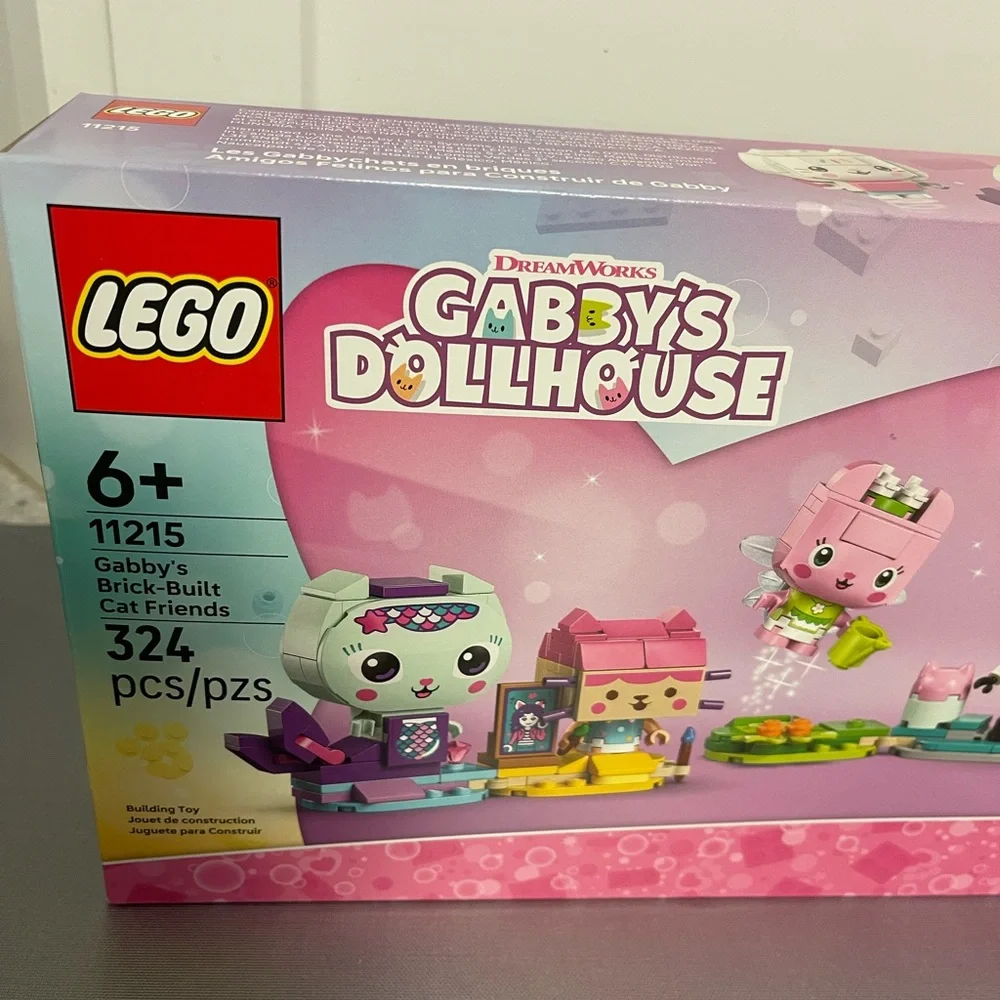 LEGO Gabby's Dollhouse Cat Friends Set - Pink/White (11215) 324pcs 6+ NIB Sealed